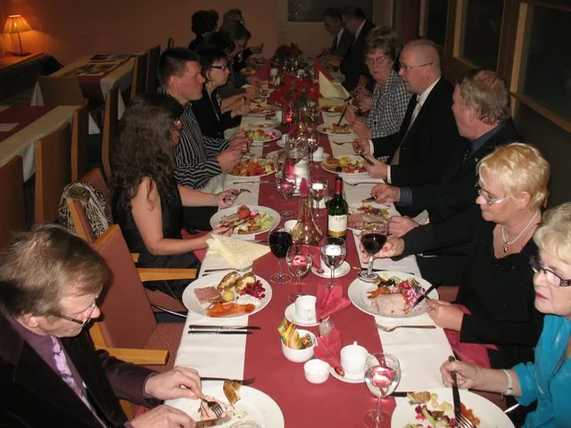 Pikkujoulu Malmikummussa 24.11.2007 - kuva 3